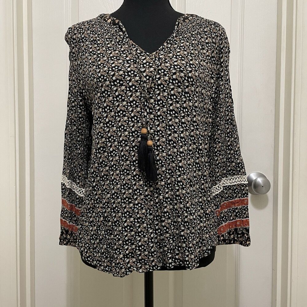 Mason & Belle‎ Boho Blouse Black Ditsy Floral V-Neck Shirt Tassels Women's Small